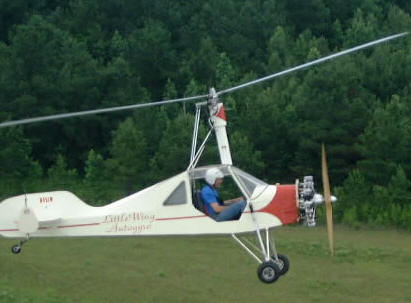 Little Wings Auto Gyro with Rotec R2800 radial engine.